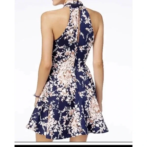 B. Darlin Navy Floral Halter Skater Dress Crochet Trim I56FJ478 Size 7/8 - Picture 2 of 9